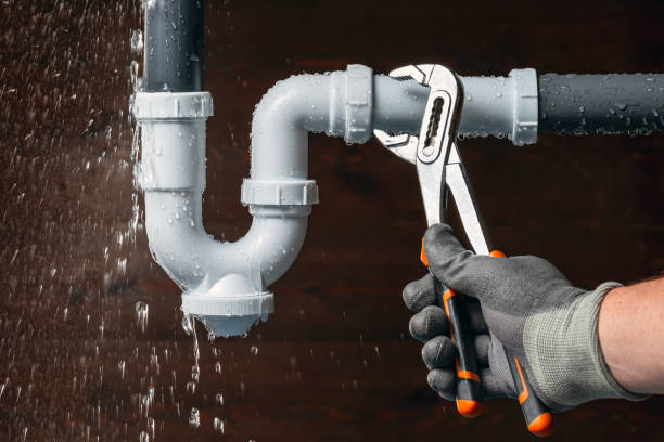 Professional Leak Detection technician working in Kingwood, TX